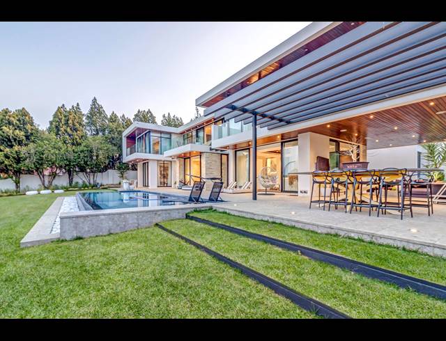 5 BEDROOM HOUSE FOR SALE IN DAINFERN GOLF ESTATE